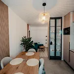 Appart hôtel A65 - Alezzi Odyssey Pool & Năvodari