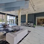 A65 - Alezzi Odyssey Pool & 公寓式酒店 那沃达利